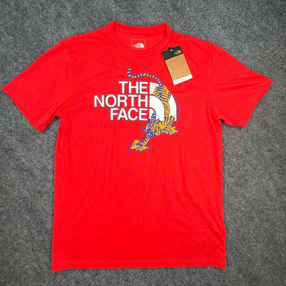 NEW The North Face Mens Year of the Tiger Tee Horizon Red Medium NF0A8-9GV33 612